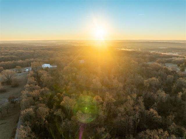 3.1 Acres of Residential Land for Sale in Vinita, Oklahoma