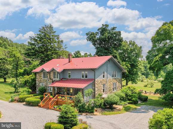 14.6 Acres of Land with Home for Sale in Bluemont, Virginia