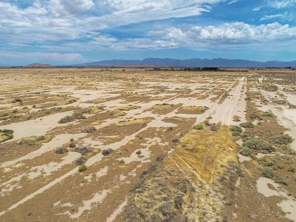 2.6 Acres of Land for Sale in Roosevelt, California
