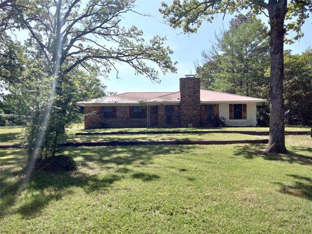 5.5 Acres of Residential Land with Home for Sale in Bogata, Texas