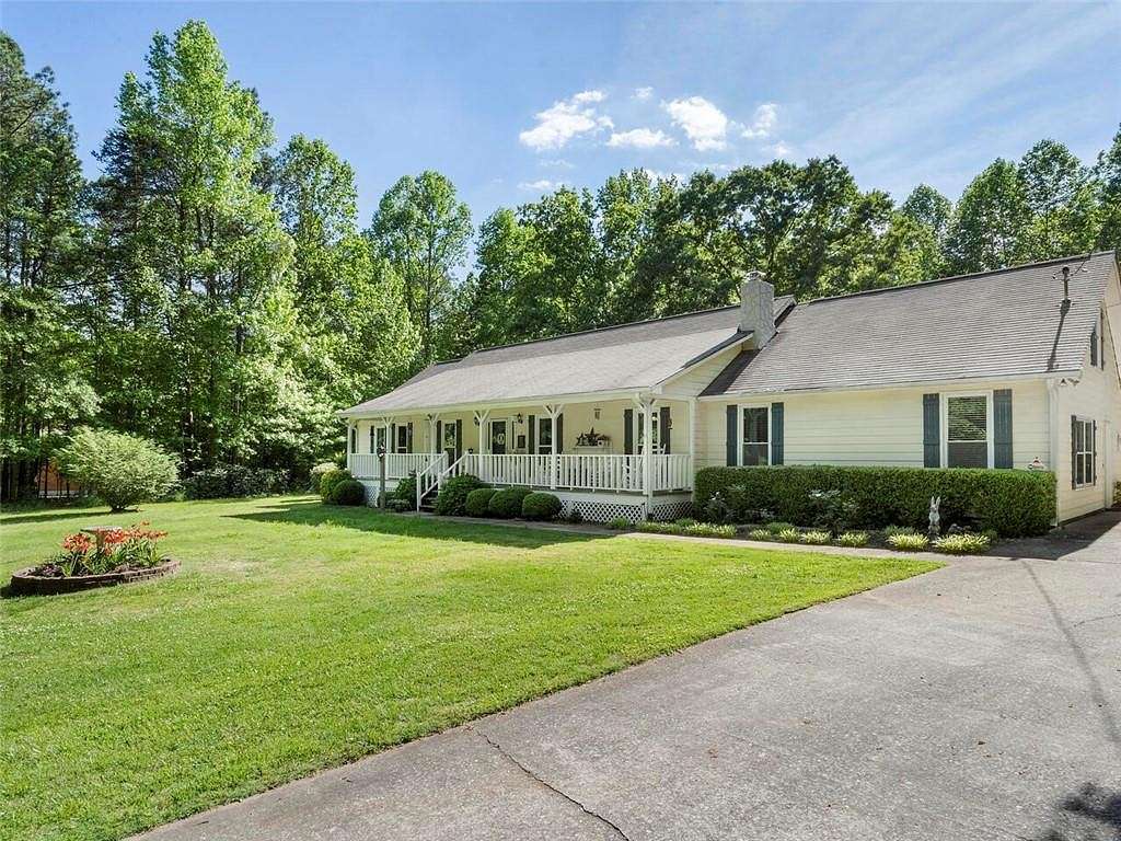 13 Acres of Land with Home for Sale in Dallas, Georgia