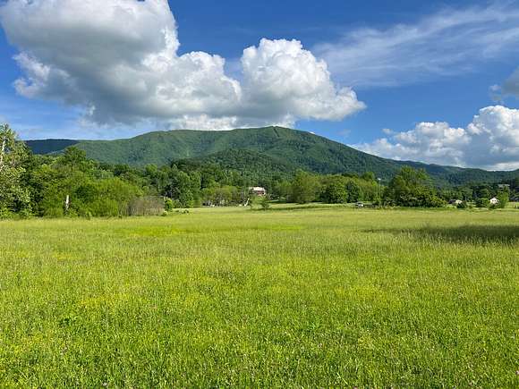16.1 Acres of Agricultural Land for Sale in Sevierville, Tennessee