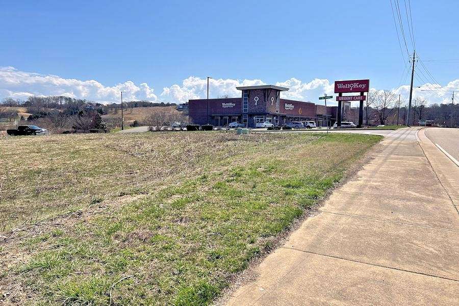 1.2 Acres of Commercial Land for Lease in Sevierville, Tennessee