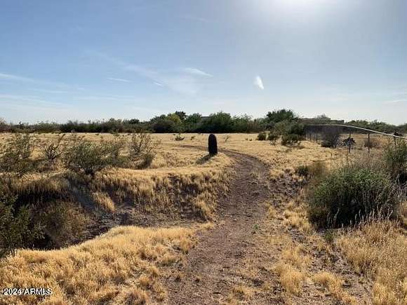 2.5 Acres of Residential Land for Sale in Wittmann, Arizona