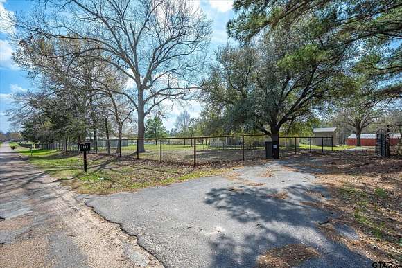 8 Acres of Residential Land with Home for Sale in Canton, Texas