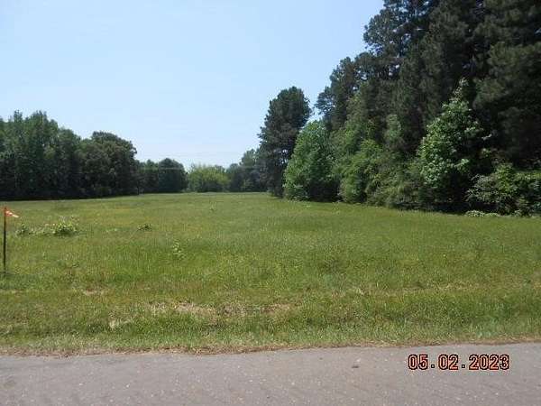 9.4 Acres of Residential Land for Sale in Henderson, Texas