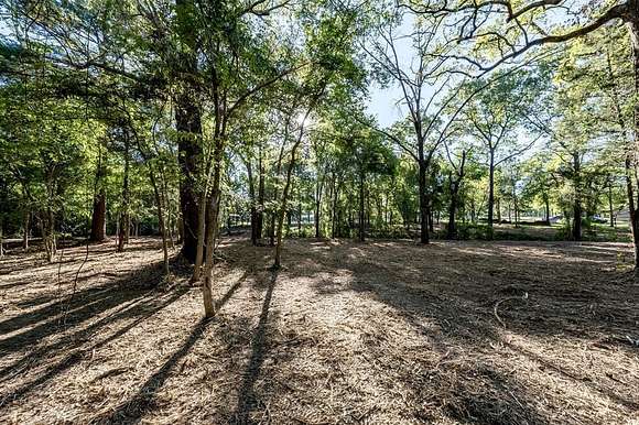 4.1 Acres of Land for Sale in Palestine, Texas