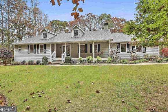 11.9 Acres of Land with Home for Sale in Sharpsburg, Georgia