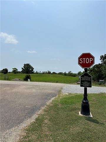1.2 Acres of Residential Land for Sale in Madisonville, Louisiana
