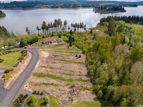 1.27 Acres of Residential Land for Sale in Silver Lake, Washington