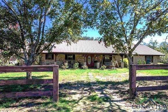 30.1 Acres of Agricultural Land with Home for Sale in Jefferson, Texas