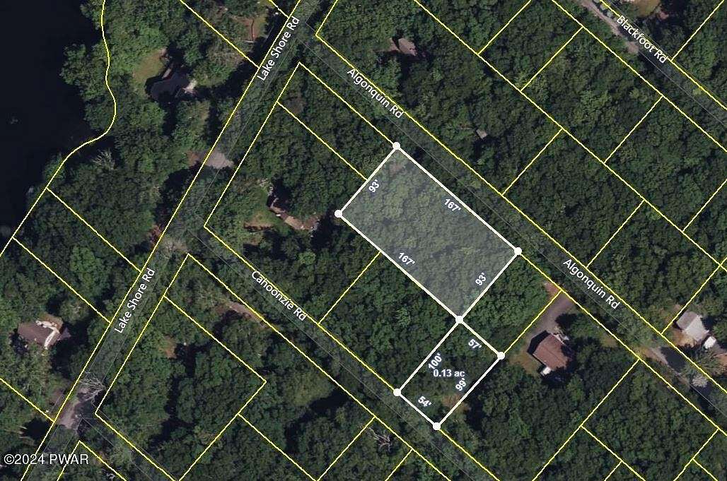 0.35 Acres of Residential Land for Sale in Shohola, Pennsylvania