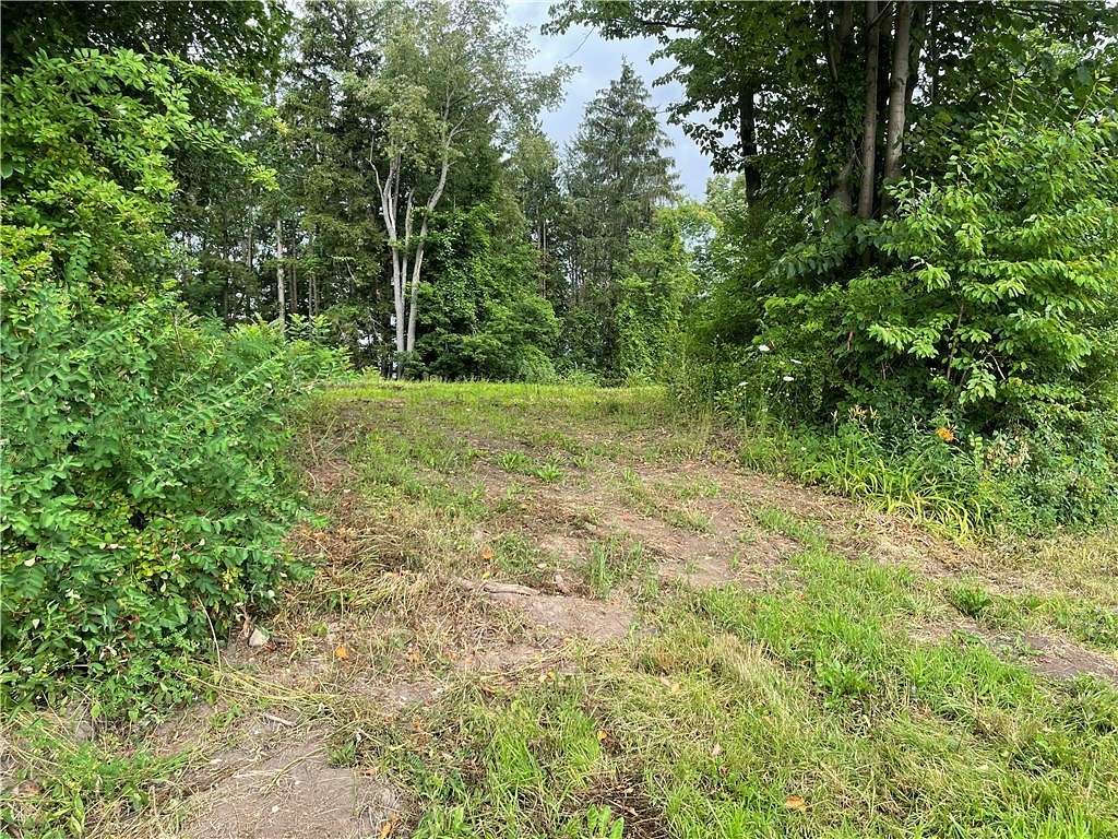 1.4 Acres of Residential Land for Sale in Phelps, New York