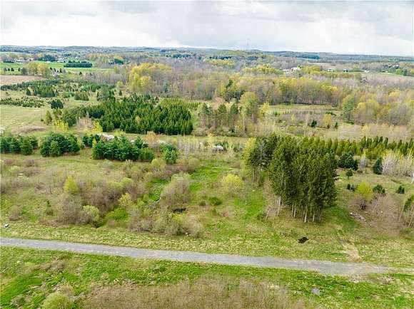 4.5 Acres of Residential Land for Sale in Marion, New York