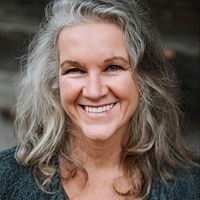 Lesley Dabe