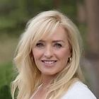 Lora Dunn